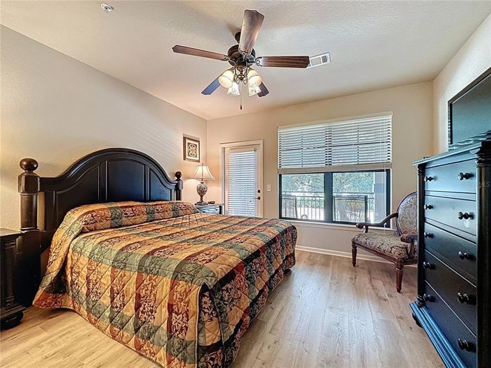 Image No.24-3 Bed Property for sale