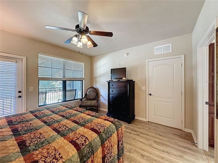 Image No.25-3 Bed Apartment for sale