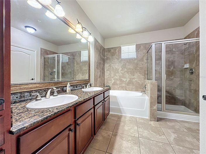 Image No.29-3 Bed Property for sale