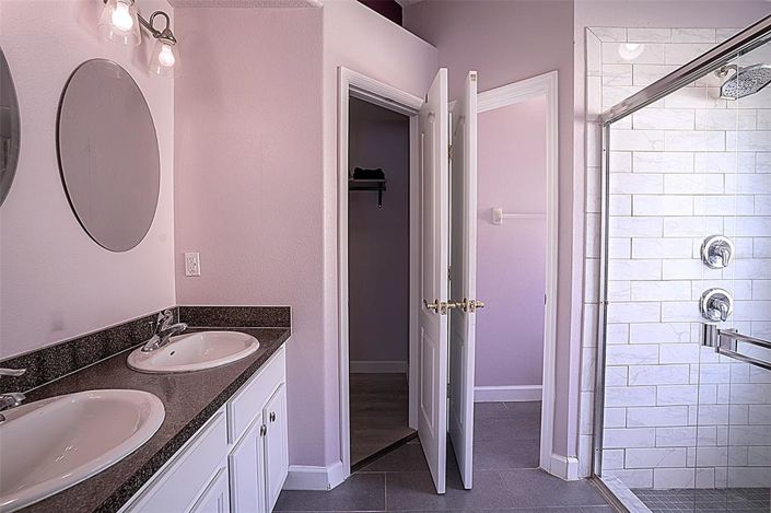 Image No.12-3 Bed House for sale