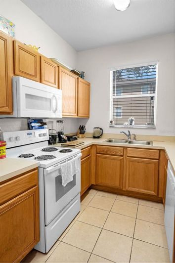 Image No.10-4 Bed Townhouse for sale