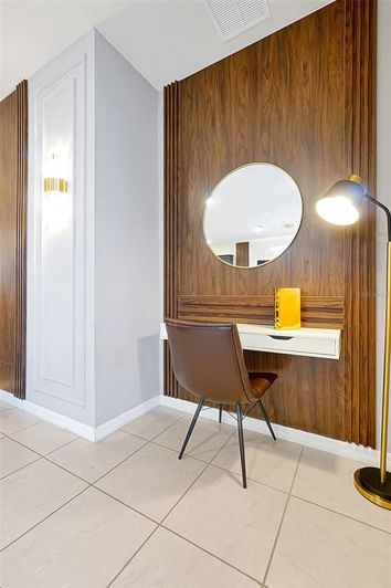 Image No.20-10 Bed Property for sale