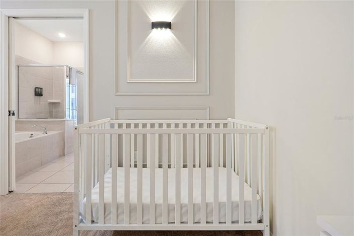 Image No.37-10 Bed House for sale