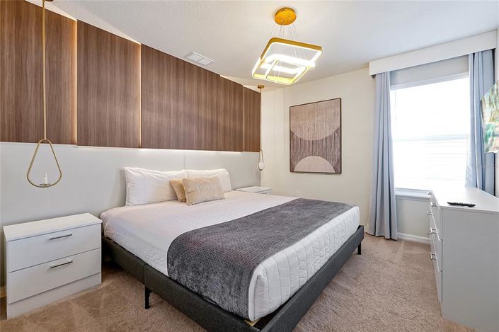 Image No.58-10 Bed House for sale