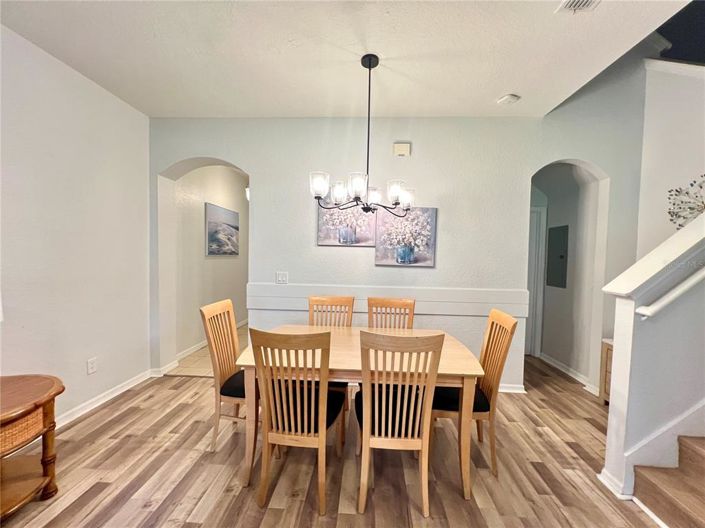 Image No.10-4 Bed Townhouse for sale