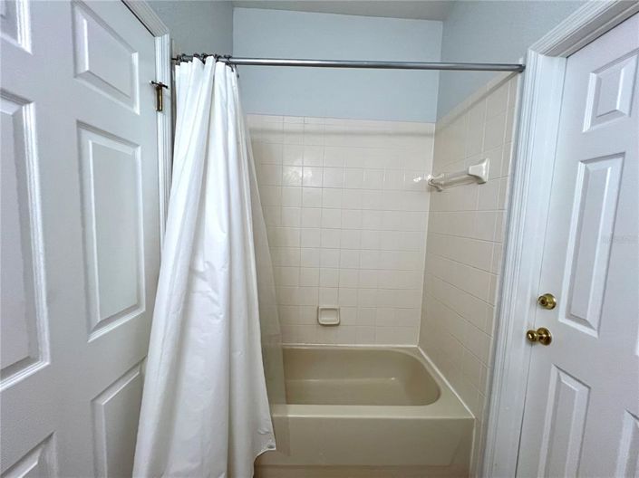 Image No.19-4 Bed Townhouse for sale