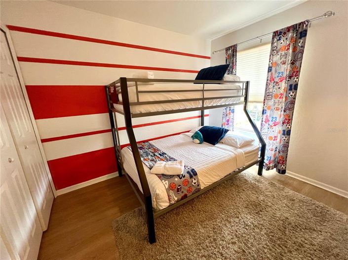 Image No.27-4 Bed Townhouse for sale