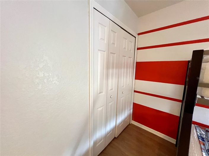 Image No.28-4 Bed Townhouse for sale