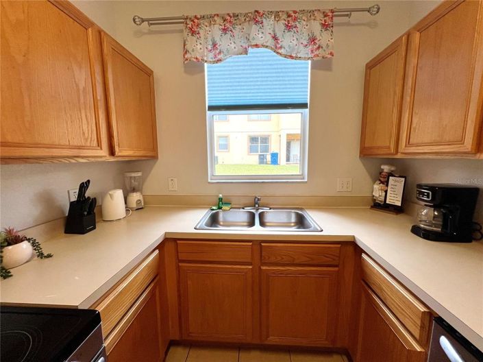 Image No.5-4 Bed Townhouse for sale