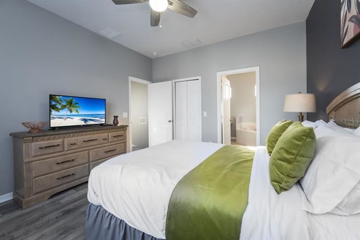 Image No.19-4 Bed House for sale