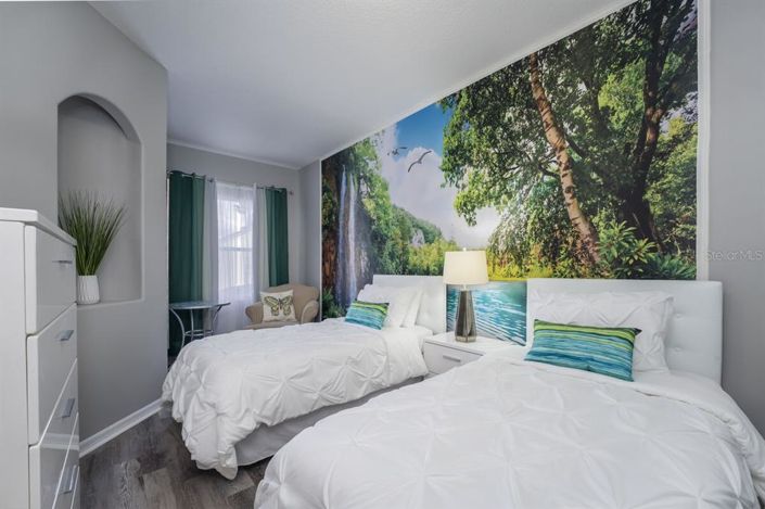 Image No.25-4 Bed House for sale