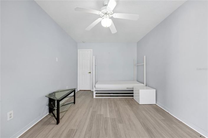 Image No.30-4 Bed House for sale