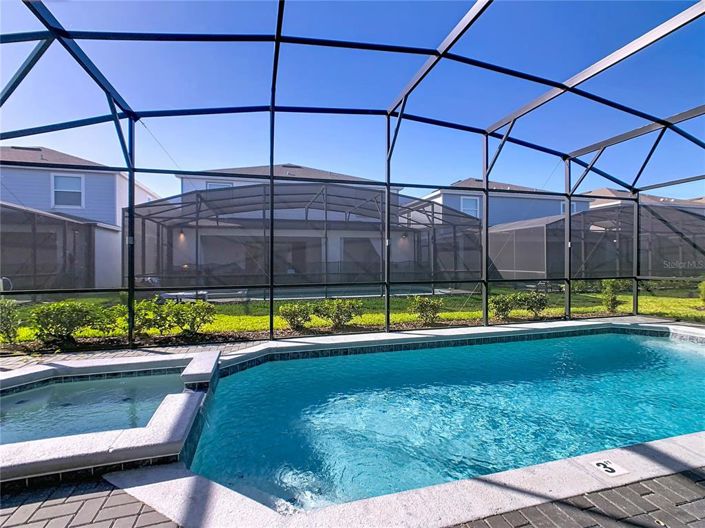 Image No.51-8 Bed House for sale