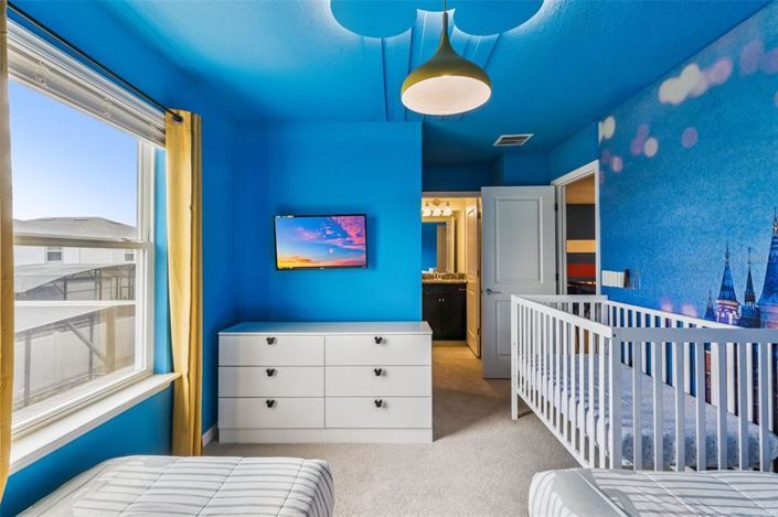 Image No.36-10 Bed House for sale