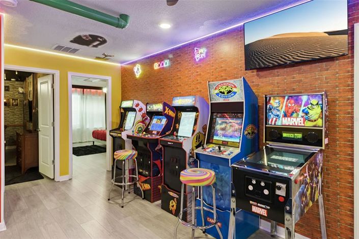 Image No.38-5 Bed Townhouse for sale