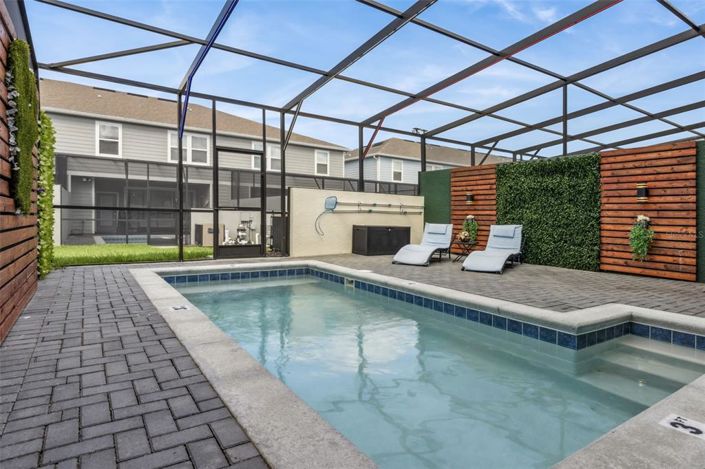 Image No.44-5 Bed Townhouse for sale