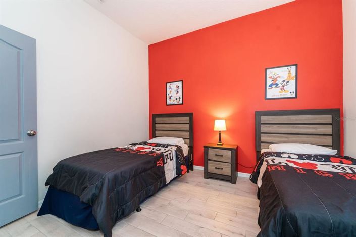 Image No.17-3 Bed House for sale