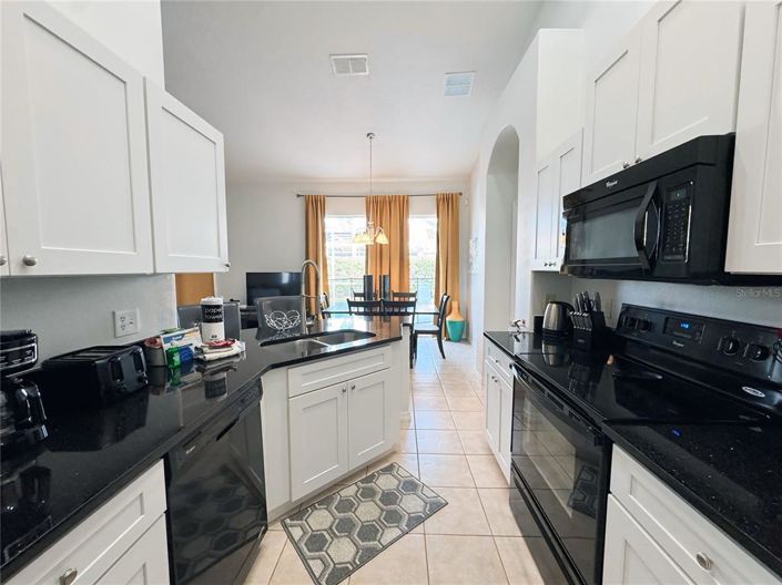 Image No.4-3 Bed House for sale