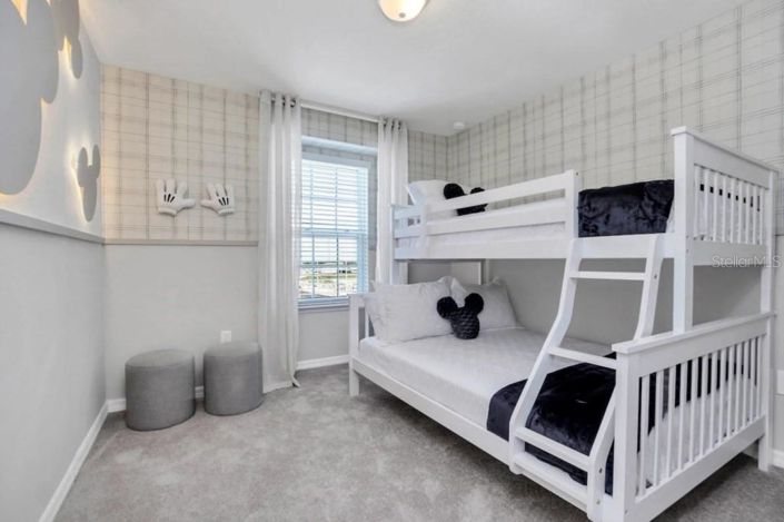 Image No.19-5 Bed Townhouse for sale