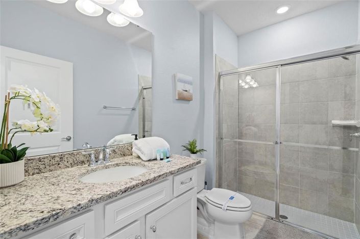 Image No.16-5 Bed Townhouse for sale