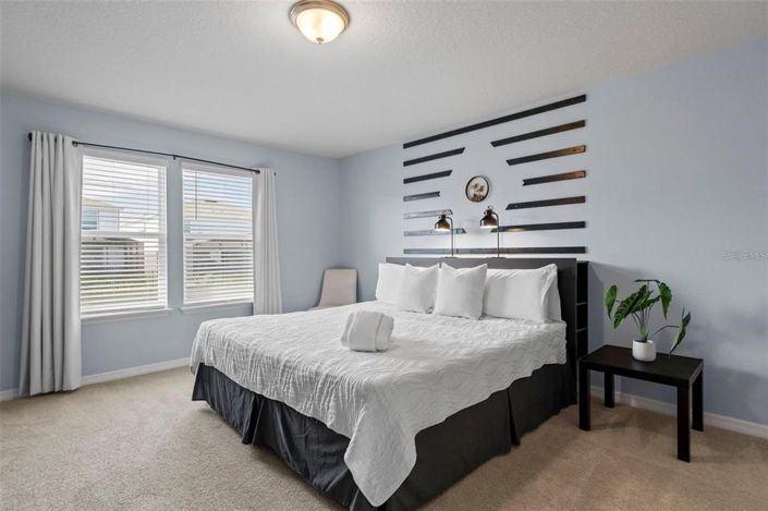 Image No.19-5 Bed Townhouse for sale