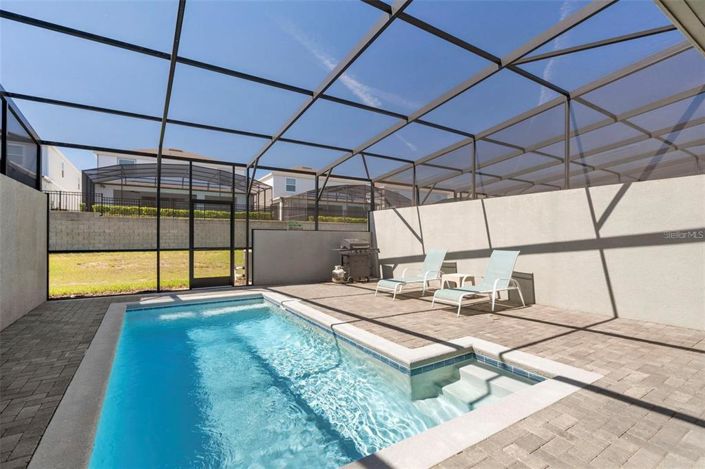 Image No.33-5 Bed Townhouse for sale