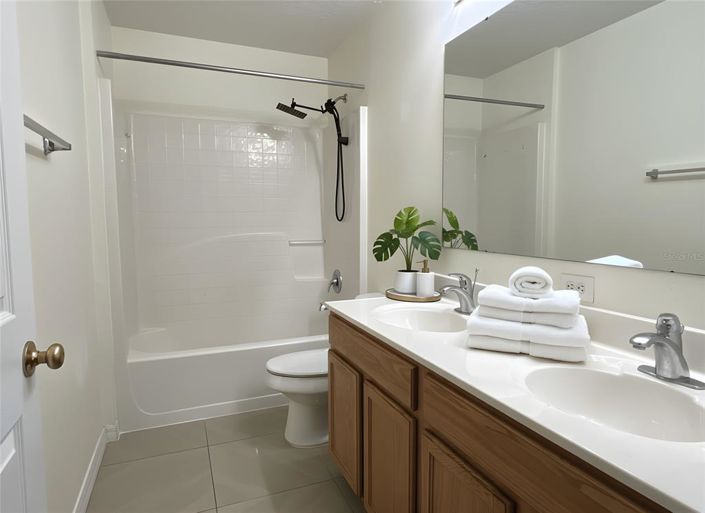 Image No.28-4 Bed Property for sale