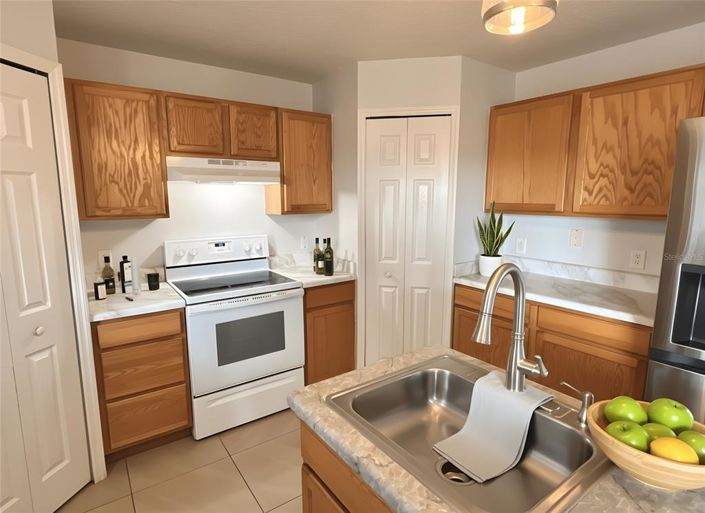 Image No.8-4 Bed Property for sale