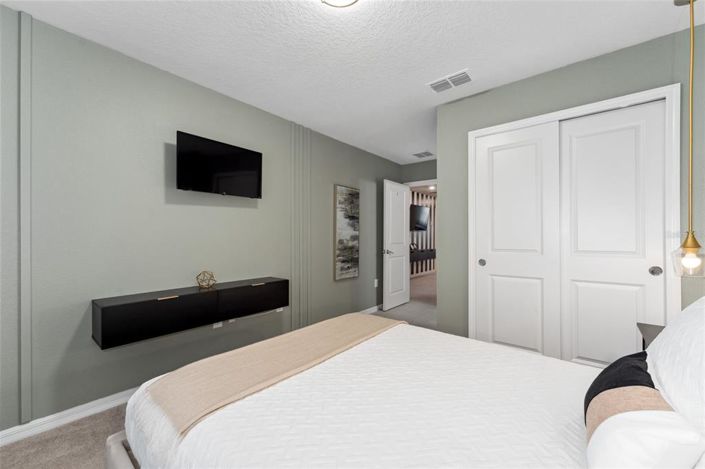 Image No.16-5 Bed Townhouse for sale