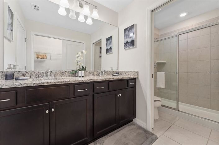 Image No.20-5 Bed Townhouse for sale