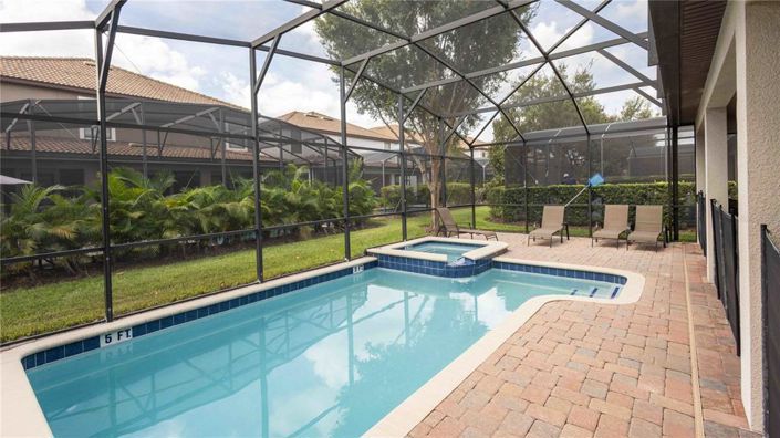 Image No.2-9 Bed House for sale