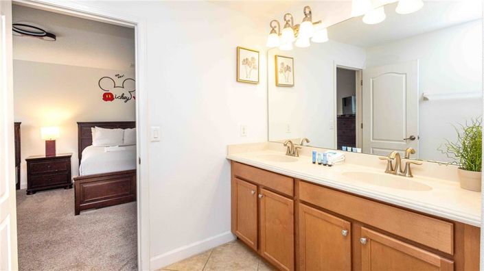 Image No.34-9 Bed House for sale