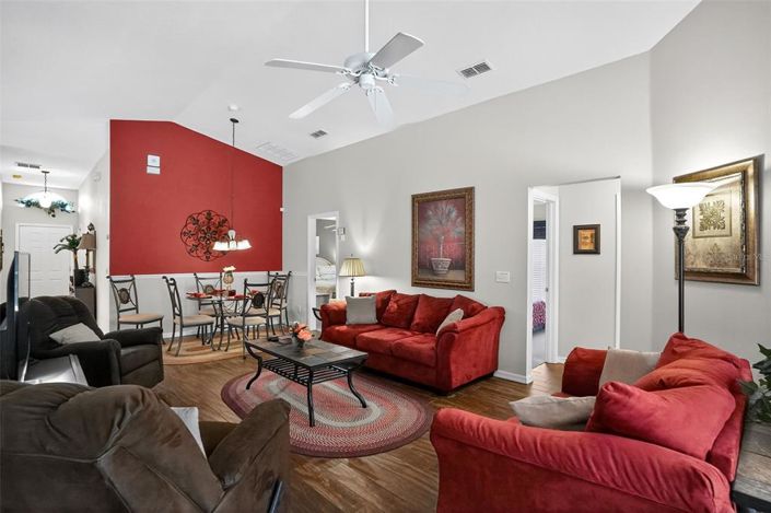 Image No.3-5 Bed House for sale