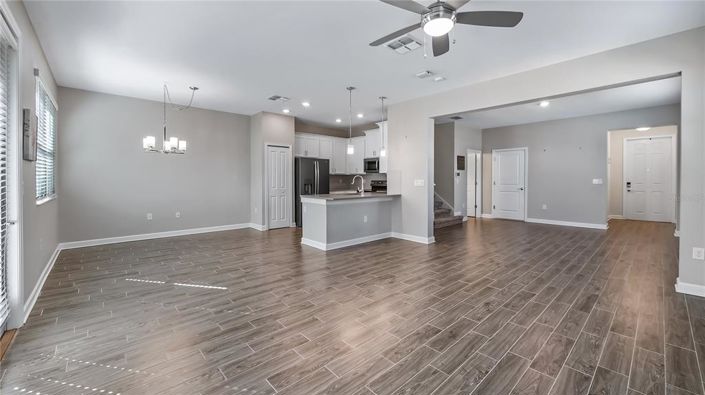 Image No.5-4 Bed Townhouse for sale