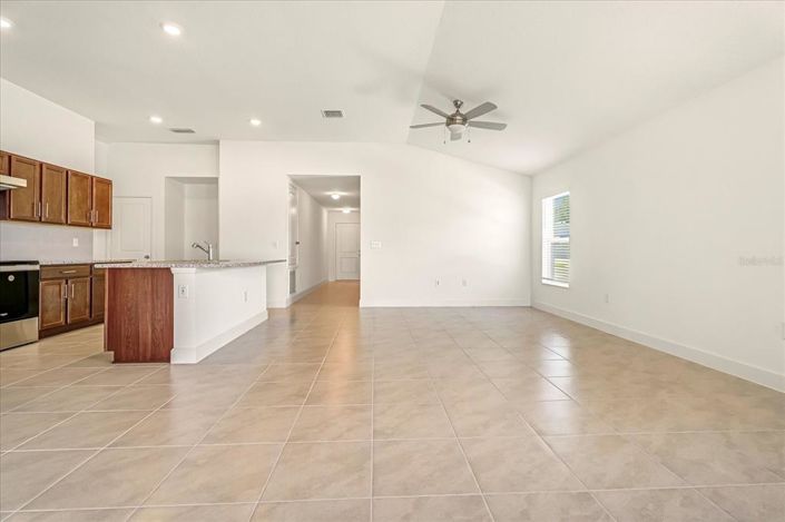 Image No.18-3 Bed Property for sale