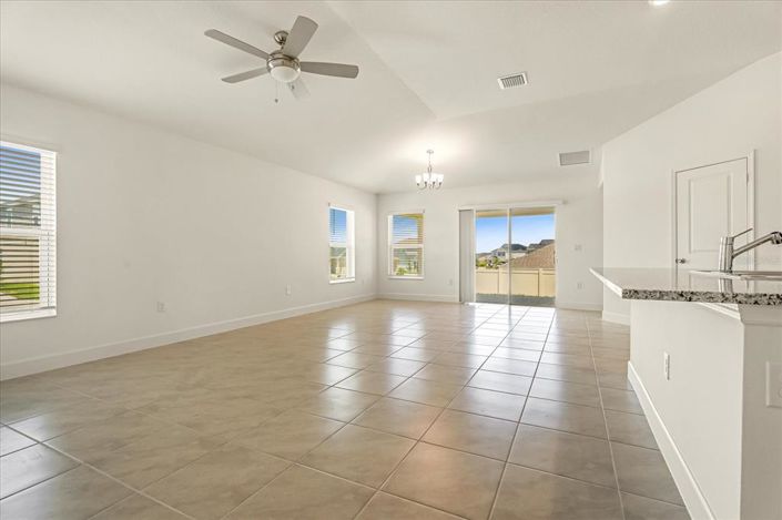 Image No.19-3 Bed Property for sale