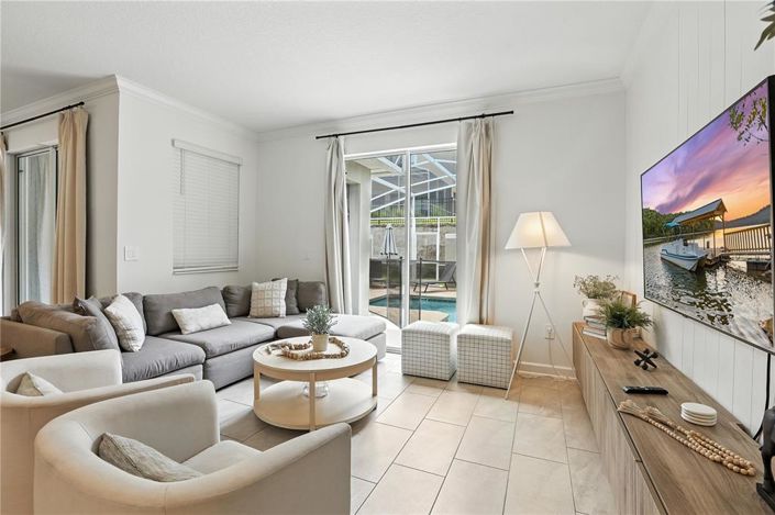 Image No.11-4 Bed Townhouse for sale