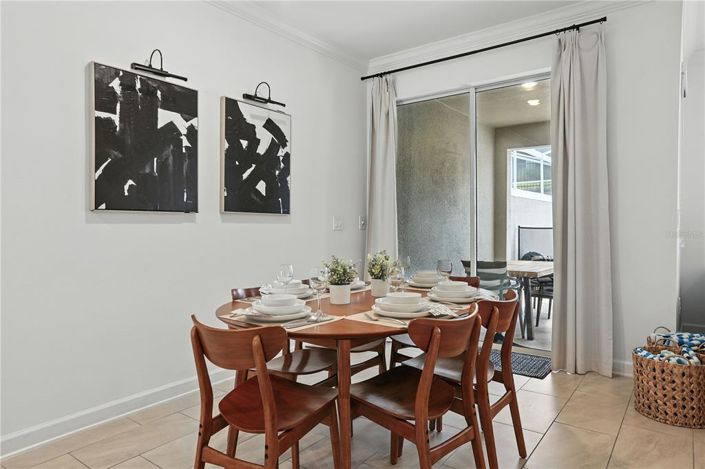 Image No.4-4 Bed Townhouse for sale