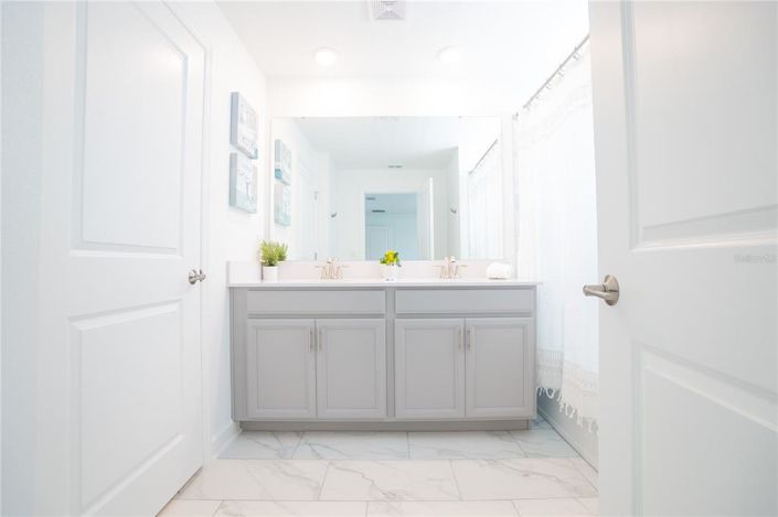 Image No.27-Maison de ville de 4 chambres à vendre à Saint John