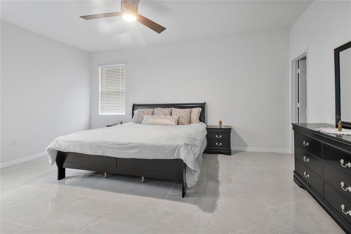 Image No.10-4 Bed Property for sale