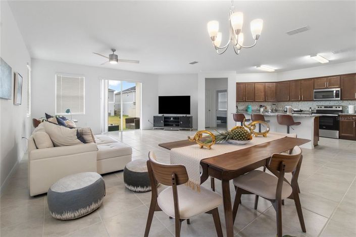 Image No.4-4 Bed Property for sale