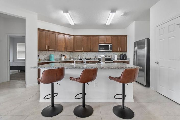 Image No.5-4 Bed Property for sale