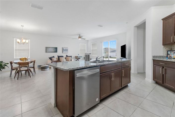 Image No.8-4 Bed Property for sale