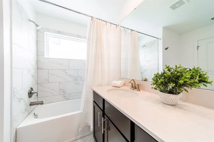 Image No.2-Maison de ville de 4 chambres à vendre à Davenport