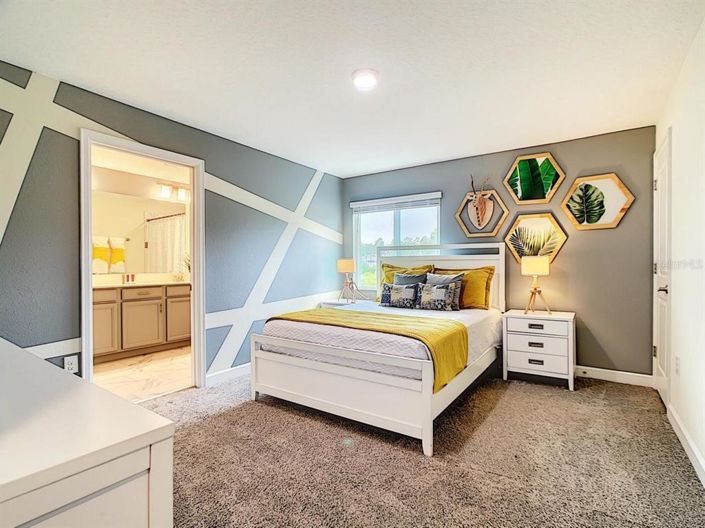 Image No.14-5 Bed Townhouse for sale