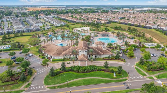 Image No.25-5 Bed Townhouse for sale