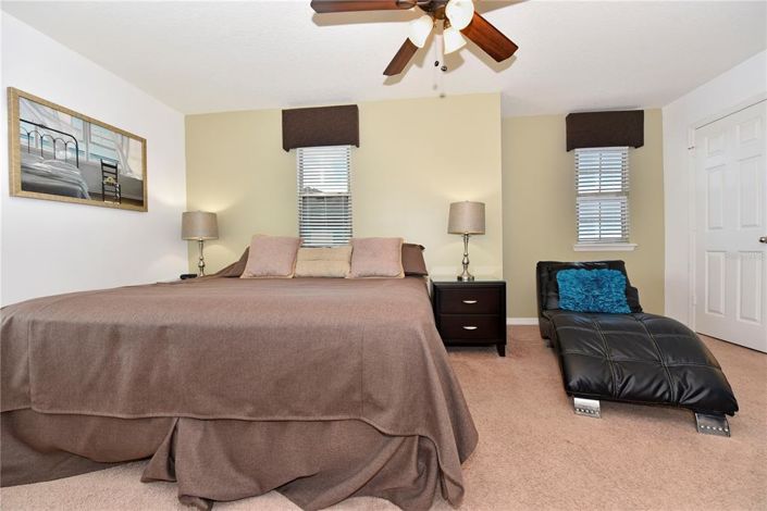 Image No.12-7 Bed Property for sale