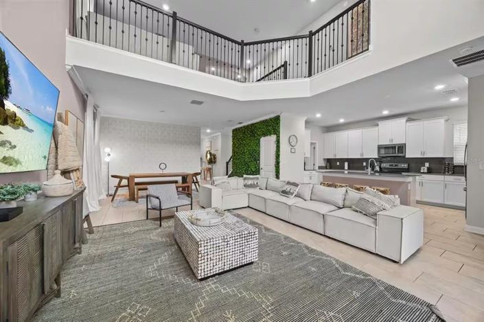 Image No.10-5 Bed House for sale