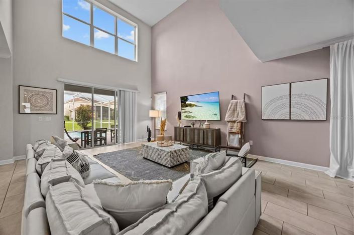 Image No.11-5 Bed House for sale