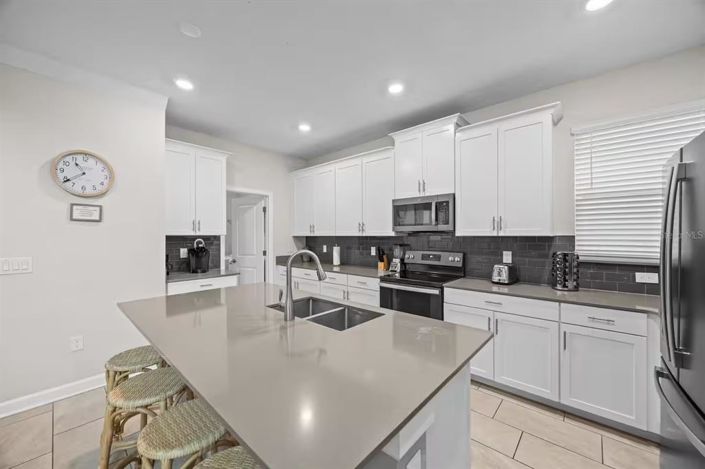 Image No.19-5 Bed House for sale